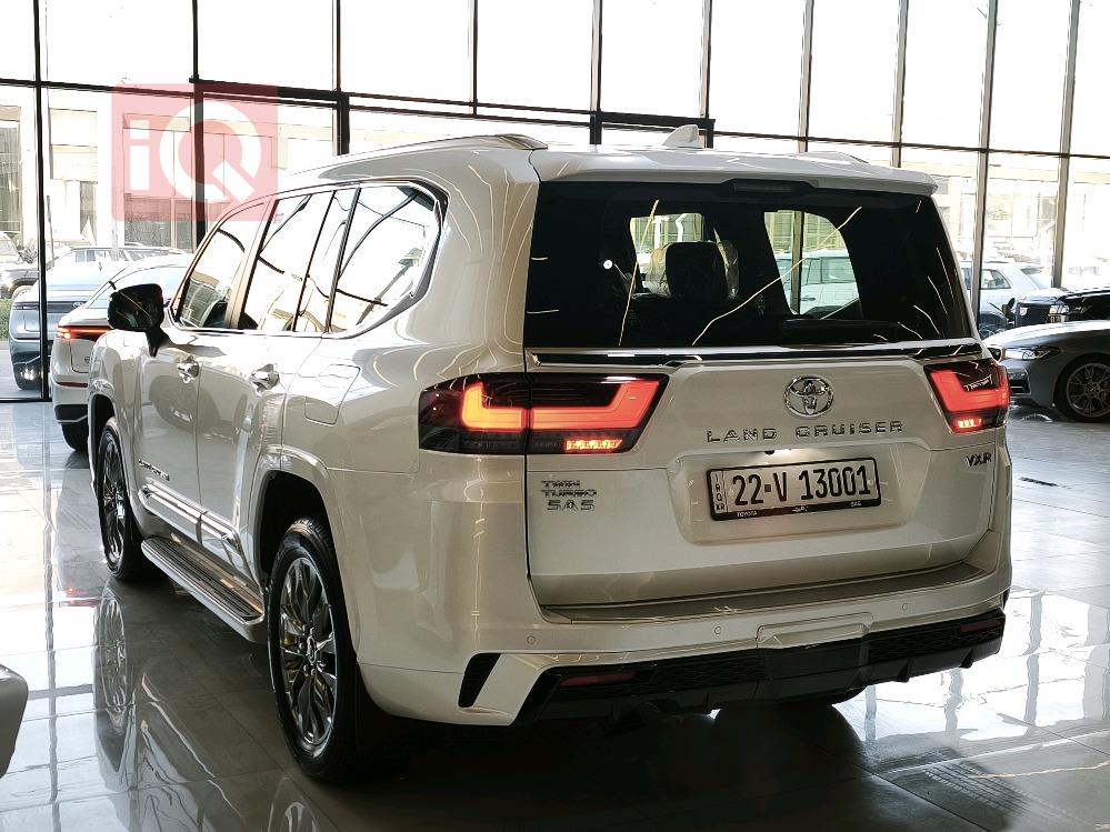 تويوتا لاندكروزر